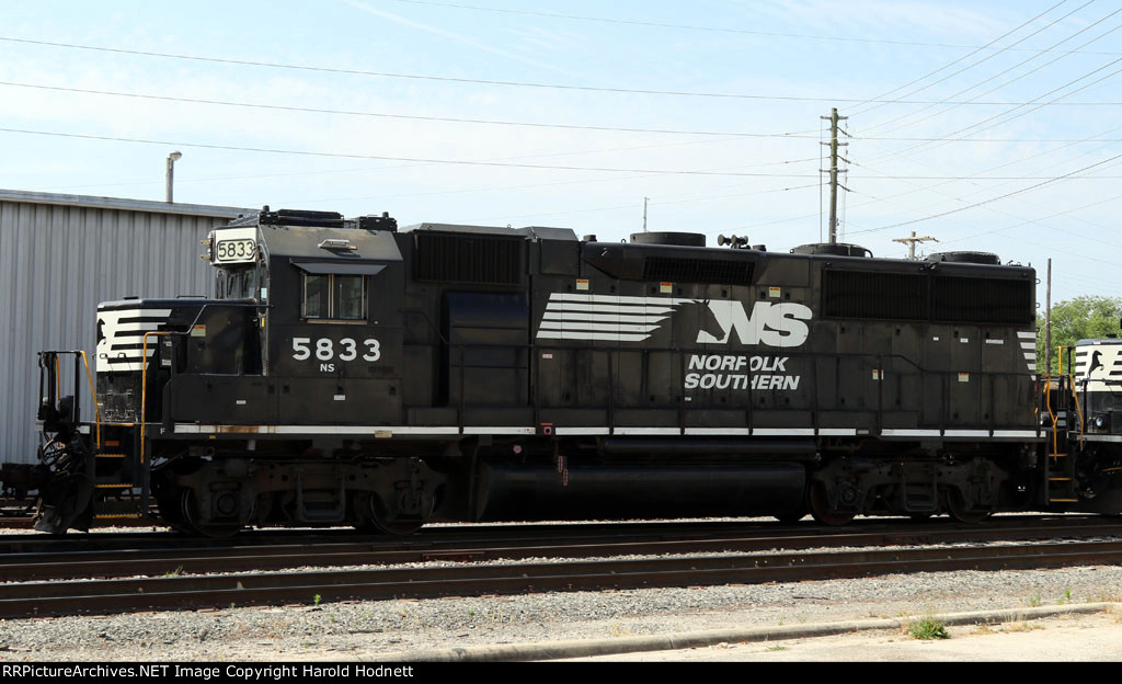 NS 5833